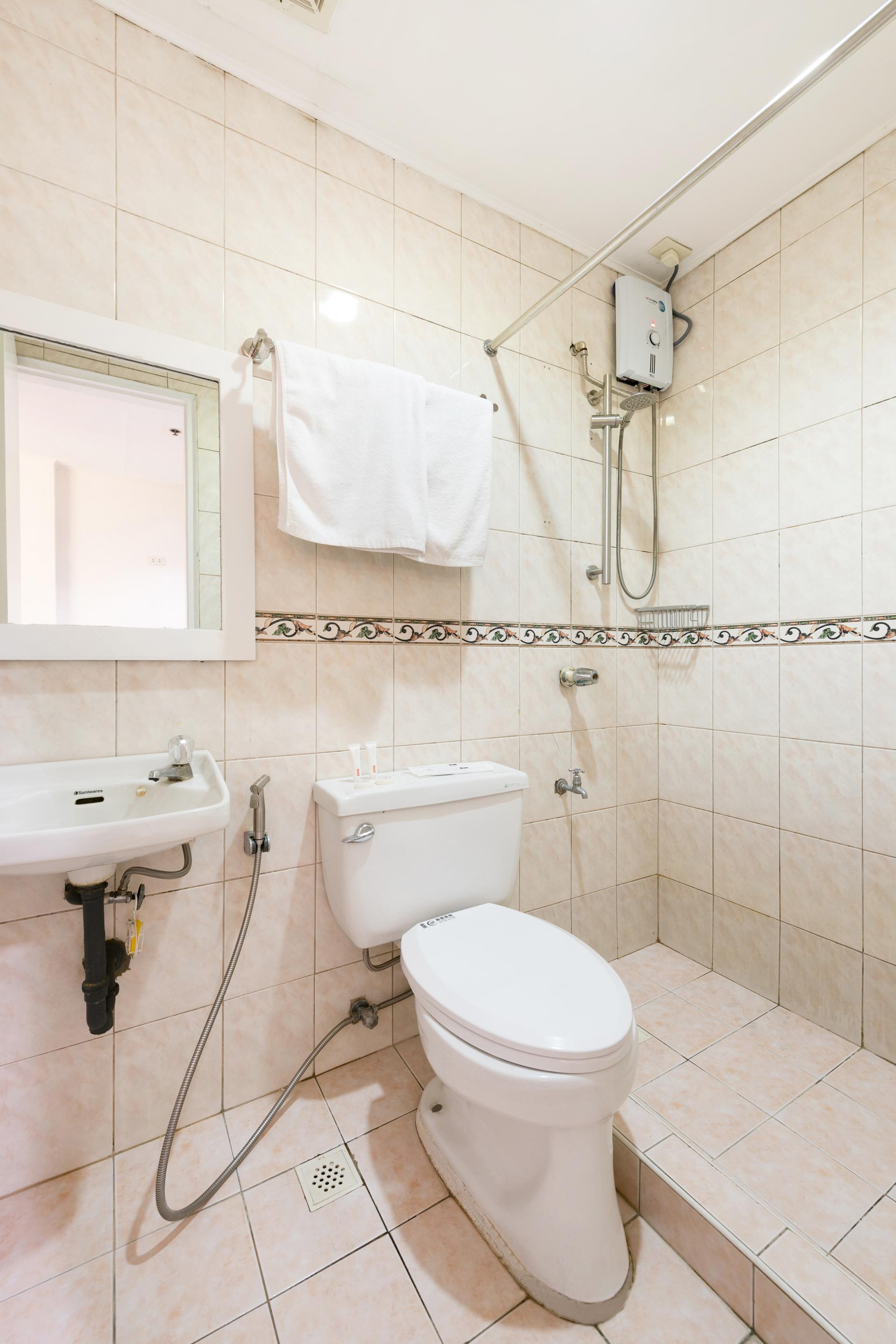 Oyo 115 Northridge Mansions Hotel Quezon City Ngoại thất bức ảnh