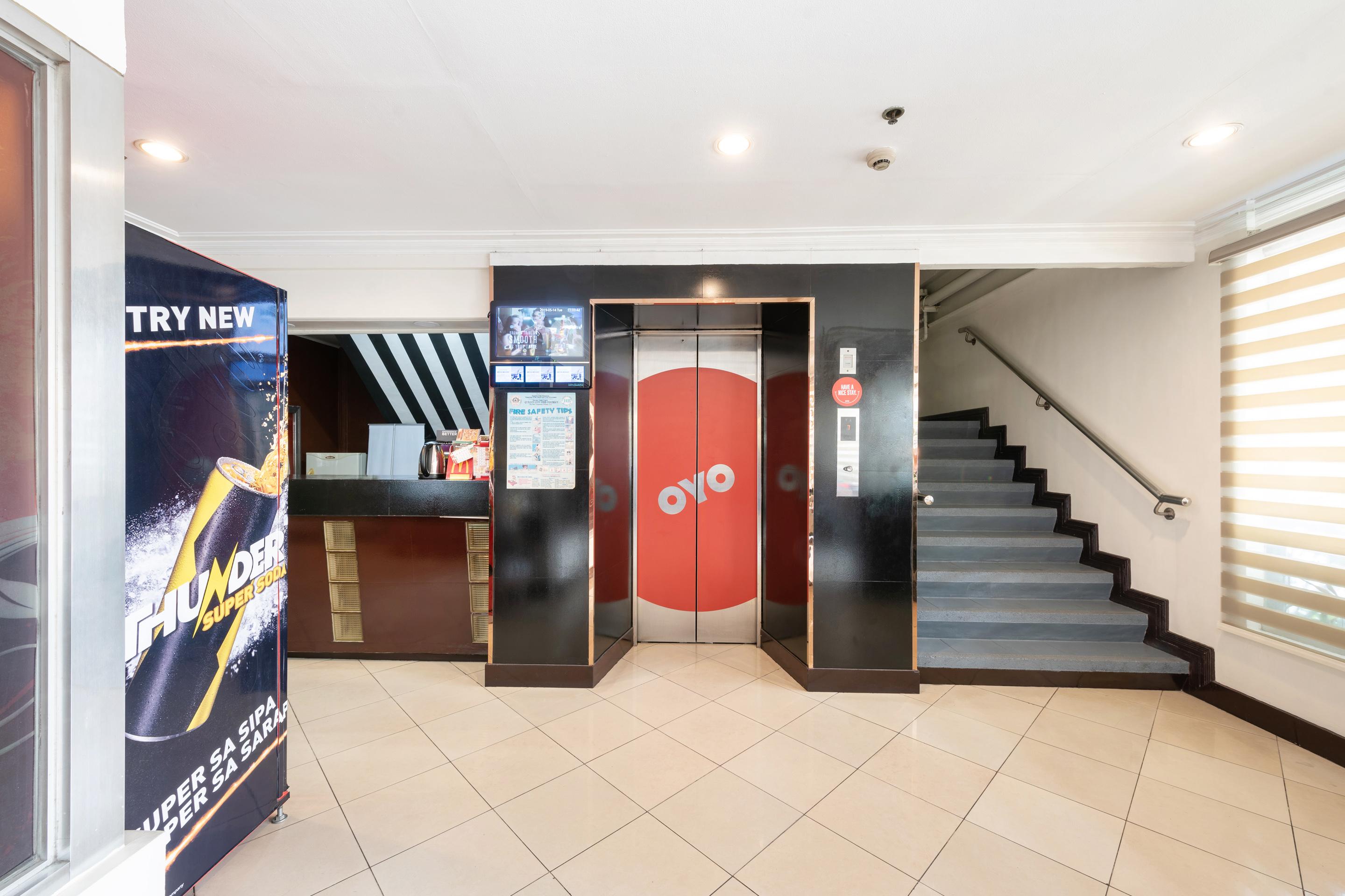 Oyo 115 Northridge Mansions Hotel Quezon City Ngoại thất bức ảnh