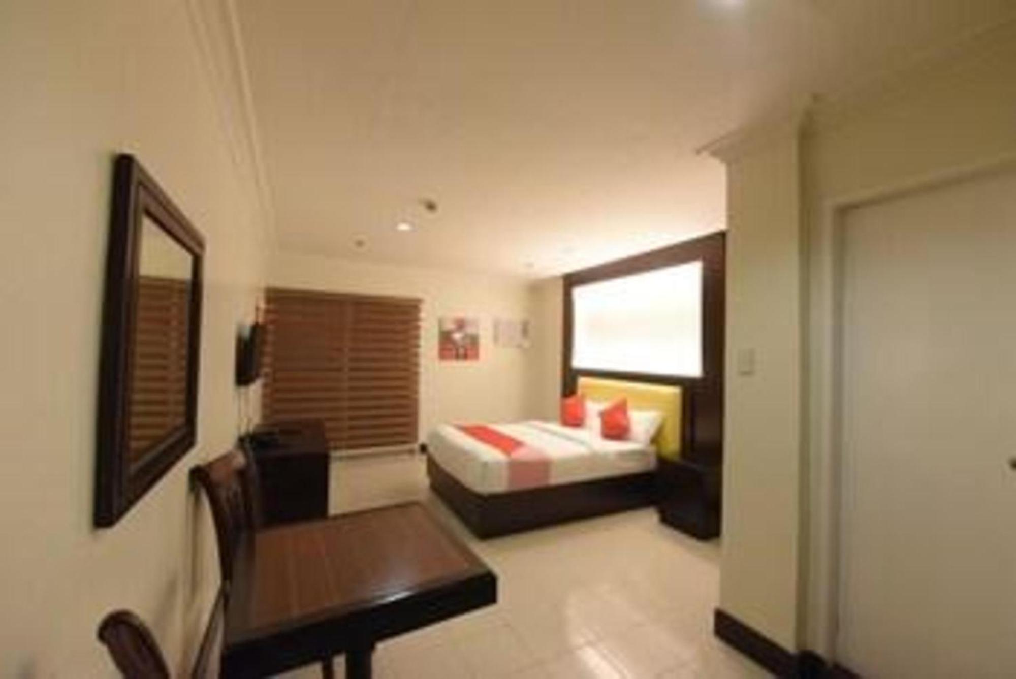 Oyo 115 Northridge Mansions Hotel Quezon City Ngoại thất bức ảnh