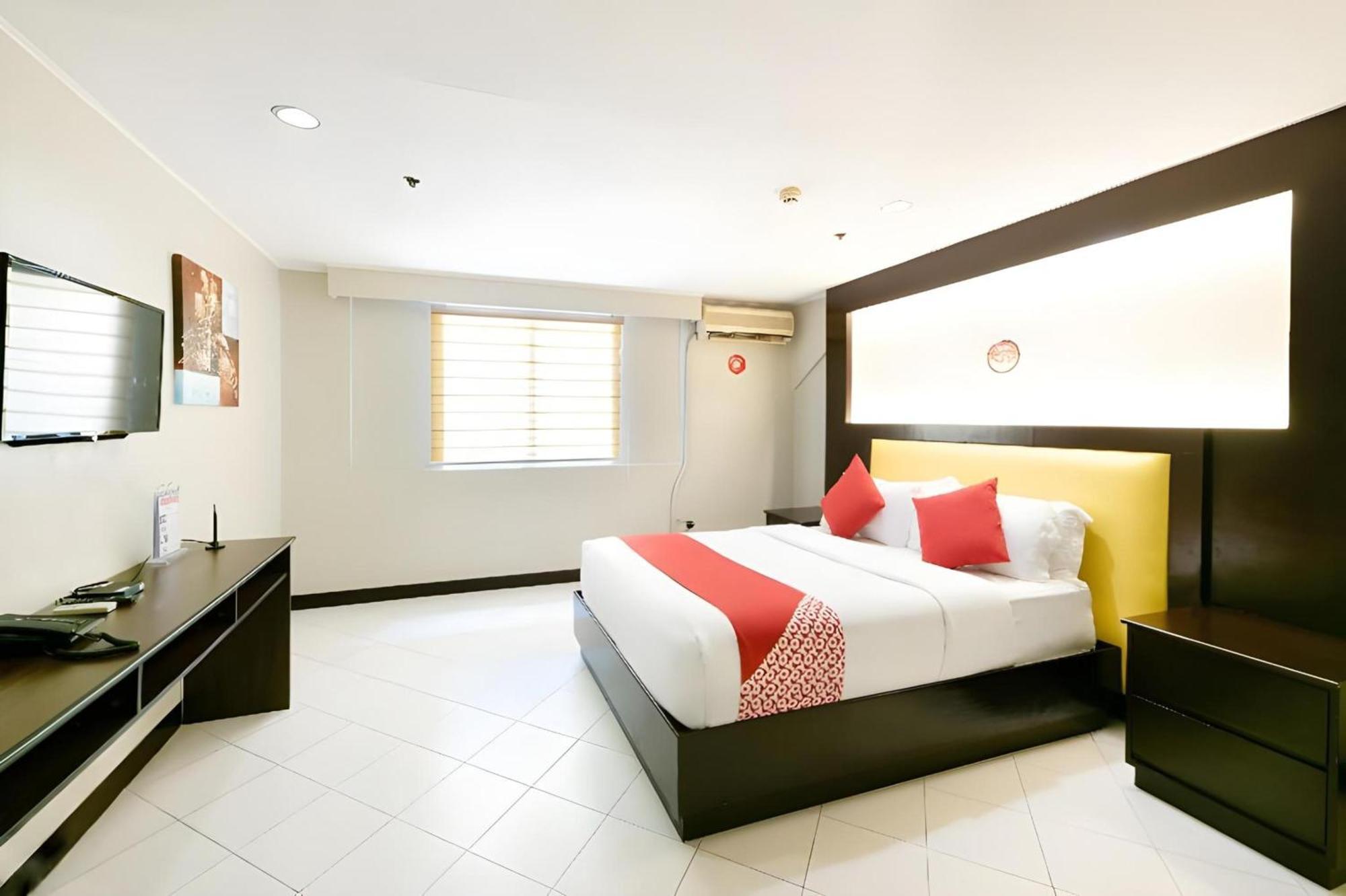 Oyo 115 Northridge Mansions Hotel Quezon City Ngoại thất bức ảnh