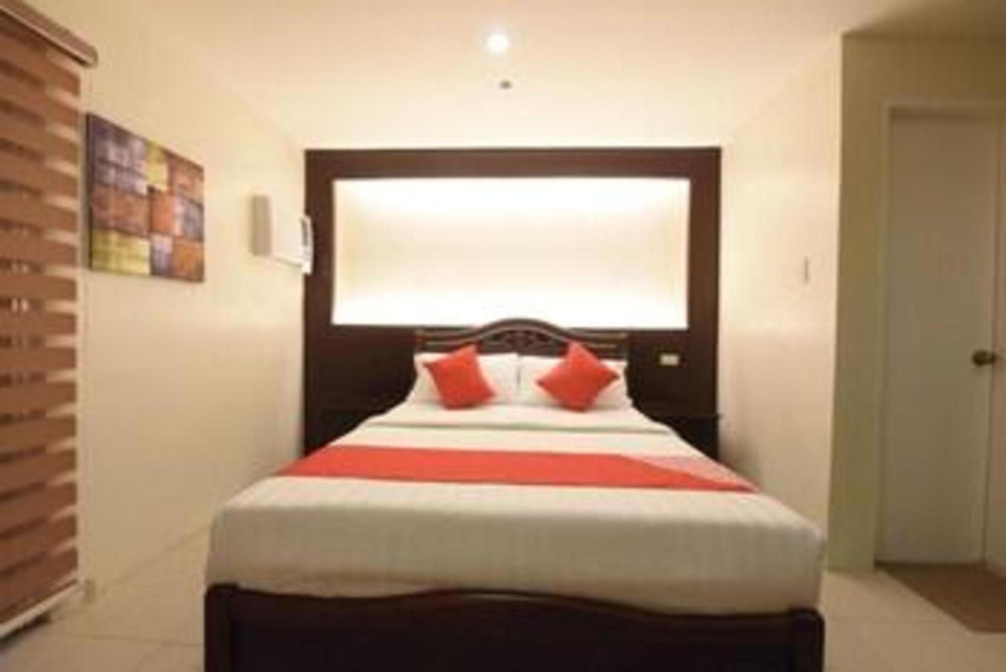 Oyo 115 Northridge Mansions Hotel Quezon City Ngoại thất bức ảnh