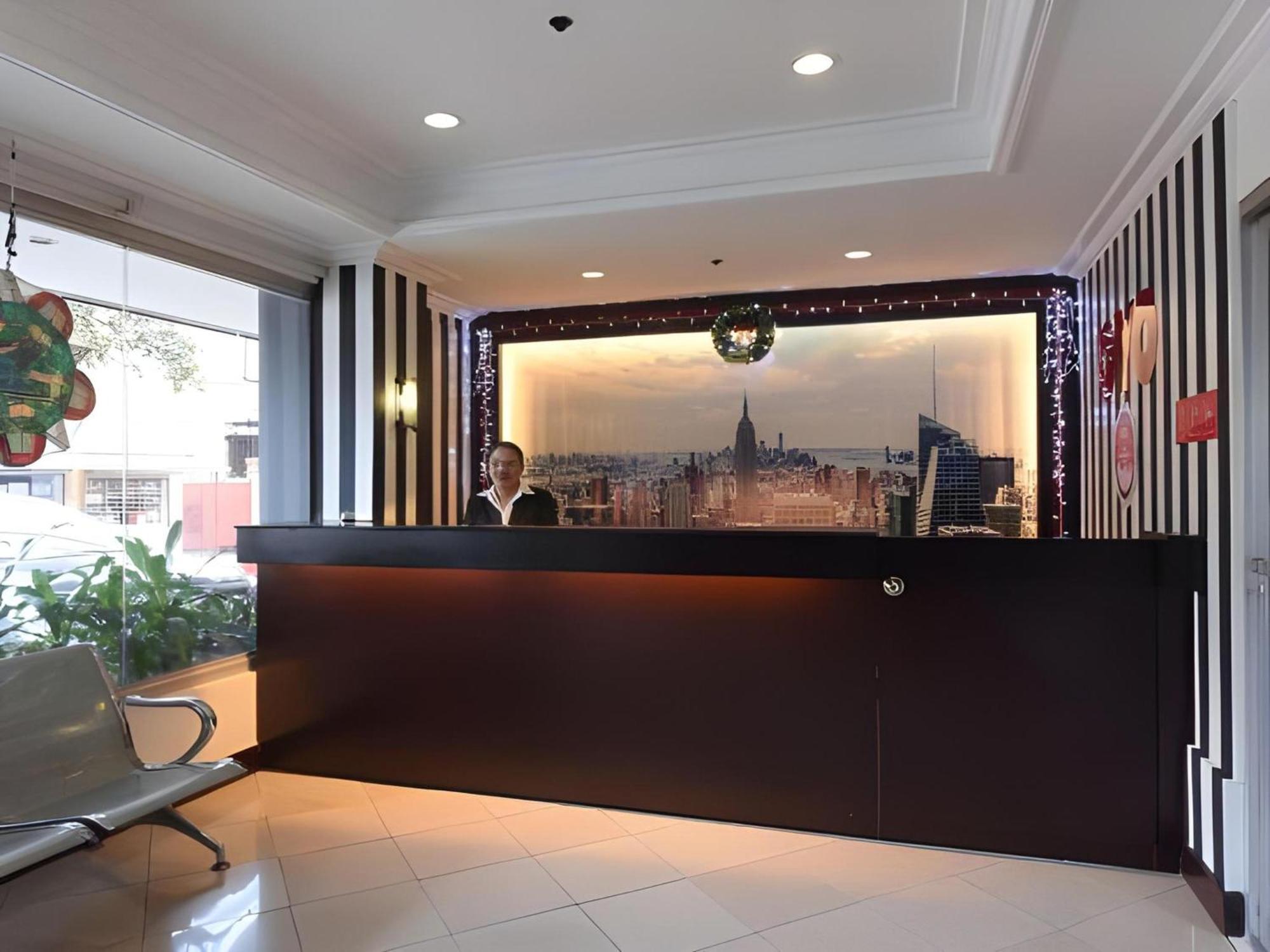 Oyo 115 Northridge Mansions Hotel Quezon City Ngoại thất bức ảnh