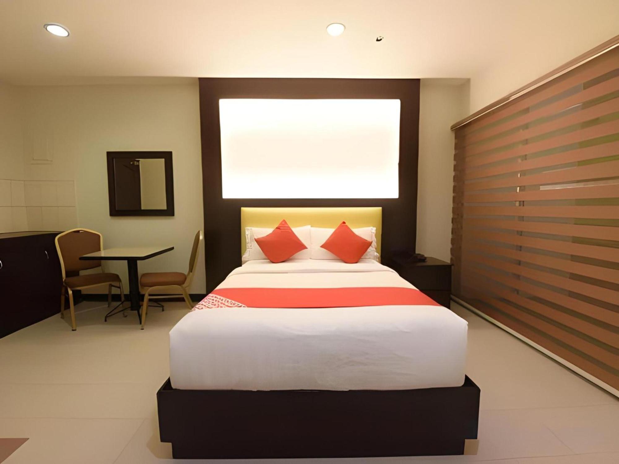 Oyo 115 Northridge Mansions Hotel Quezon City Ngoại thất bức ảnh