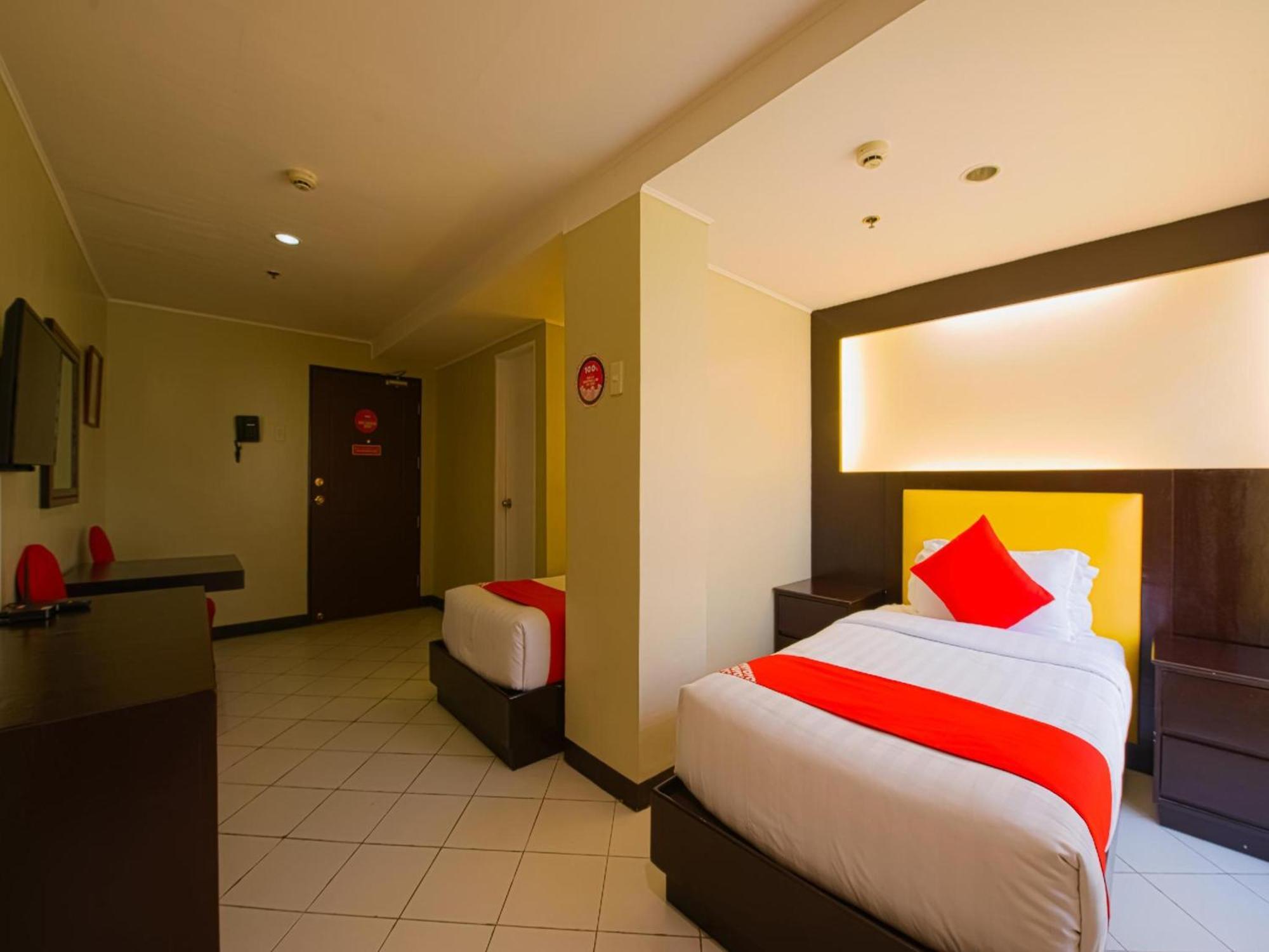Oyo 115 Northridge Mansions Hotel Quezon City Ngoại thất bức ảnh
